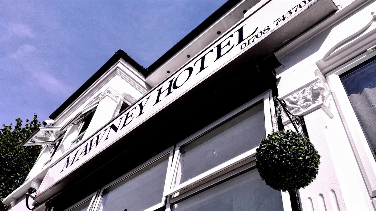 The Mawney Hotel รอมฟอร์ด ภายนอก รูปภาพ